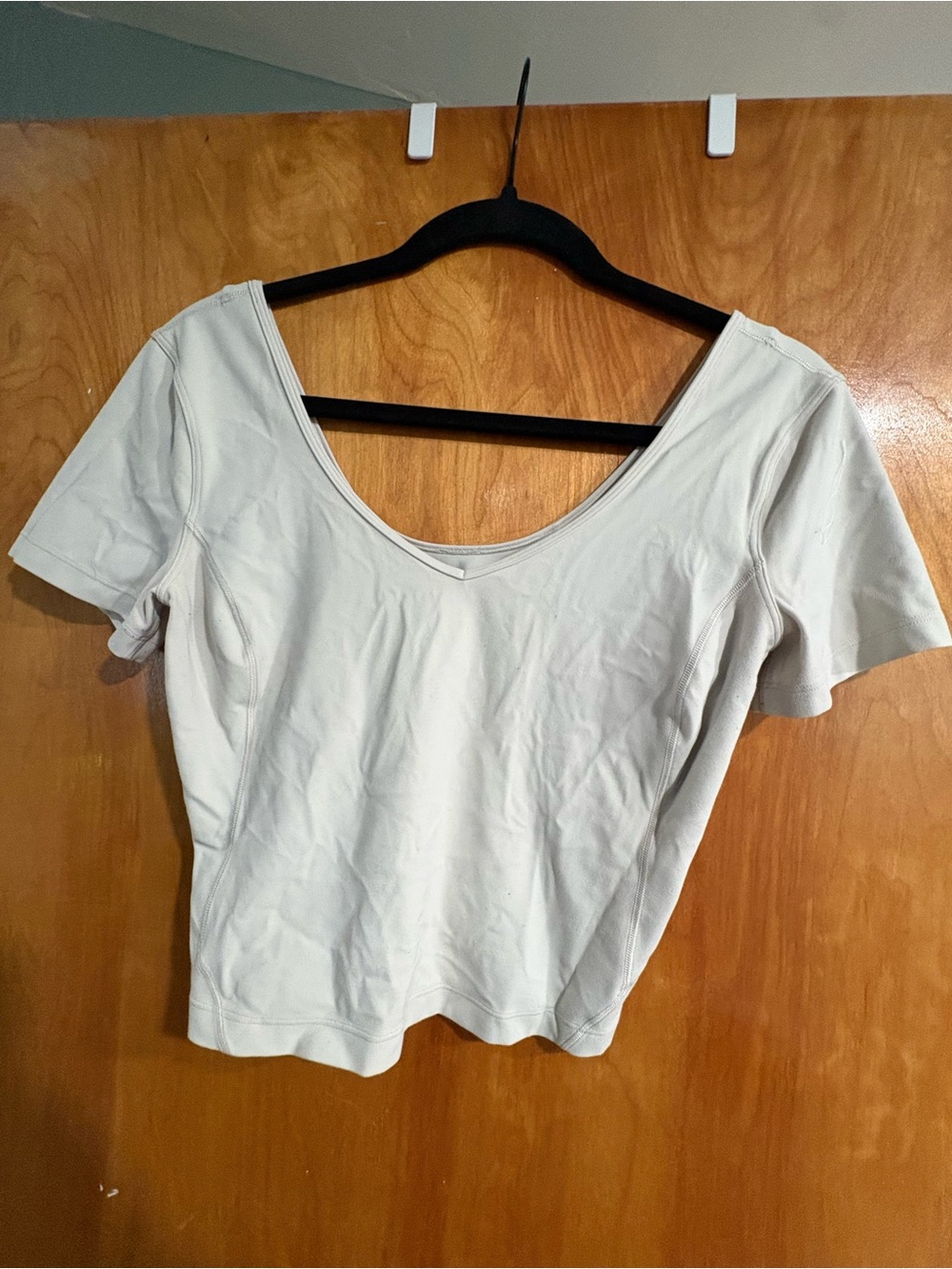lululemon athletica Cream Scoop Neck Short Sleeve Tee